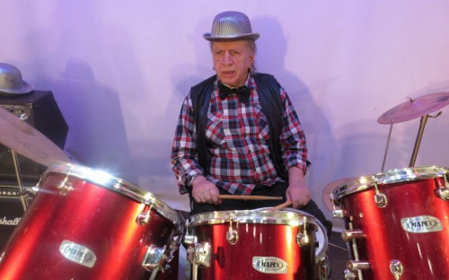 Март в Мариуполе начался международным хит-парадом (ФОТО+ВИДЕО)