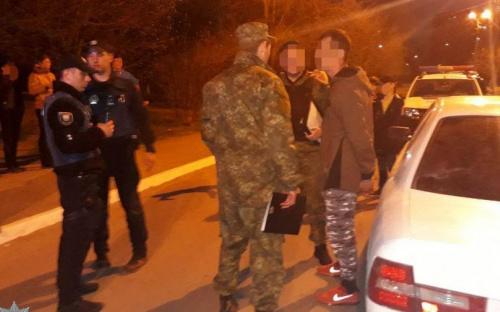 В Мариуполе стреляли в прохожего: задержаны четверо подозреваемых (ФОТО)