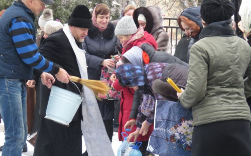 В Мариуполе празднуют Сретенье Господне: как провести этот день? (ФОТО)