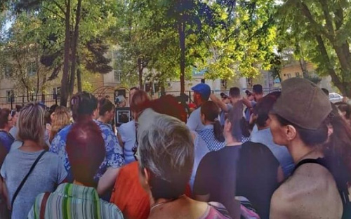 В Мариуполе будут судить мужчину, убившего собаку на глазах у детей