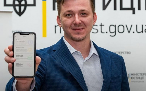 Юридическая помощь в кармане: мариупольцы разработали приложение для бесплатной правовой помощи в Украине