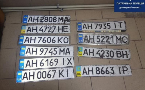 В Мариуполе водители «утопили» на дорогах автономера: где можно забрать знаки