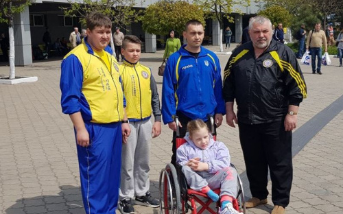 Юная спортсменка из Мариуполя отправилась на чемпионат мира по пара-карате (ФОТО)