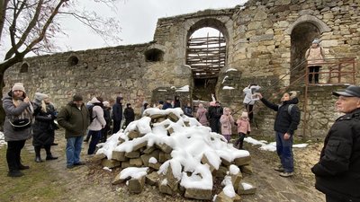 Жителям Маріуполя провели екскурсію визначними місцями Тернопільщини