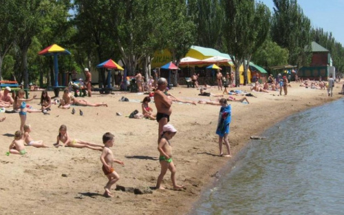 Пляжи Песчанки недоступны жителям Кальмиусского района Мариуполя