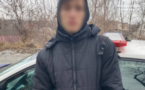 В Мариуполе полицейские задержали беспокойного юношу