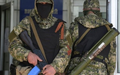 Под Мариуполем ДНРовцы тайно уходят из формирований к местным жителям