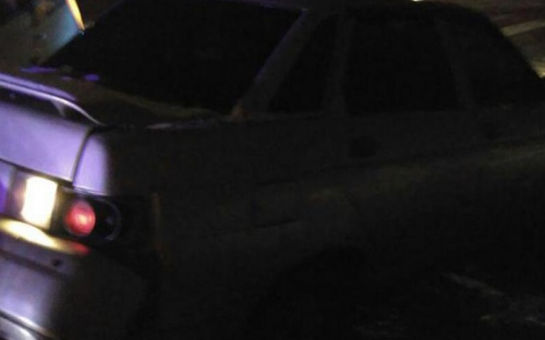 Погоня по улицам Мариуполя: Неадекватный водитель врезался в машину копов (ФОТО)