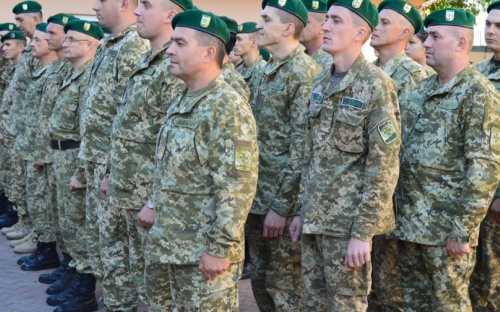 В Мариуполе прошла демобилизация пограничников шестой волны