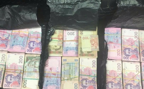 Полковник  налоговой милиции в Мариуполе  подозревается в  организации конвертационного центра