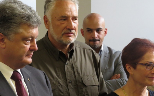 Порошенко в Мариуполе заказал себе подарок ко дню рождения (ФОТО+ВИДЕО)