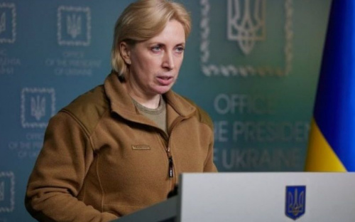Послы разных стран хотели идти во главе колонны в Мариуполь, но это ничего не дало, – Верещук