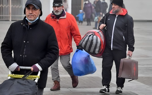 В окупованому Маріуполі живе вже 30 тис. мігрантів – подробиці