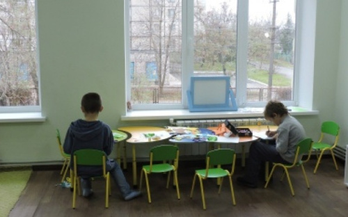 Психологическая помощь и занятия с детьми: как помогают семьям в Мариуполе