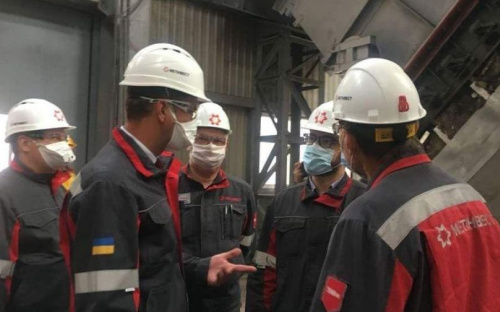 Глава госэкоинспекции проводит внеплановую проверку на мариупольском меткомбинате
