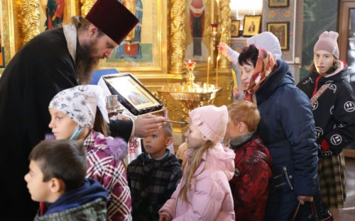 Дети Мариупольского района  нарисуют святыни Приазовья для православного календаря
