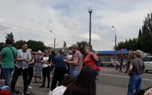 Как украинцы прорывались через КПВВ «Еленовка» (ФОТО + ВИДЕО)