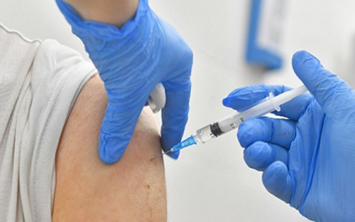 За сутки в Мариуполе уменьшились темпы вакцинации населения и число новых случаев COVID-19
