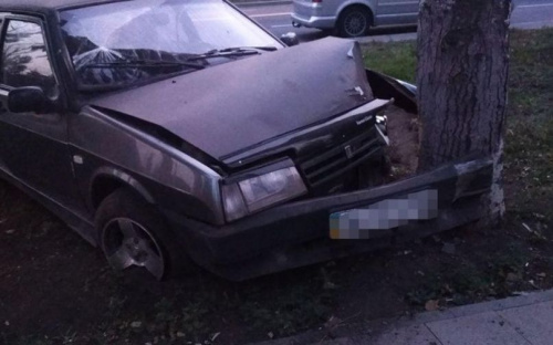 В Мариуполе два «пьяных» ДТП за ночь (ФОТО)