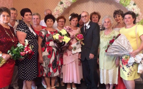 Рука об руку полвека: в Мариуполе сыграли «золотую» свадьбу (ФОТО)