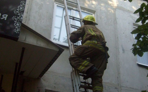В двух мариупольских квартирах обнаружены трупы мужчины и женщины (ФОТО)