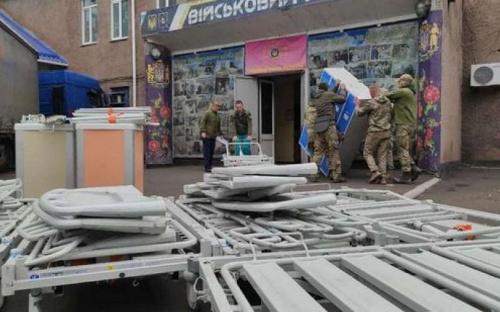 В мариупольский госпиталь доставили гуманитарную помощь