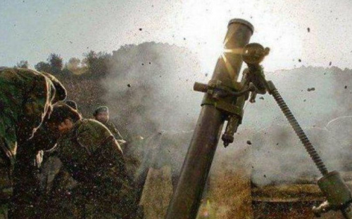 Поселки у Мариуполя попали в зону огня: двое ранены