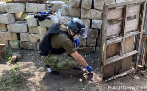 На Донетчине ревнивая женщина подорвала бывшую пленницу боевиков