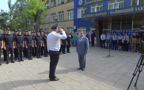 Полицейские в Мариуполе присягнули на верность народу (ФОТО+ВИДЕО)