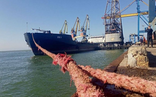 Краденную сталь из Мариуполя оккупанты вывезли в Россию