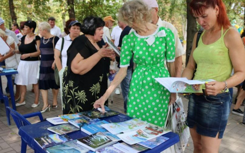 В Мариуполе на фестивале выбрали лучшую книгу года (ФОТО)