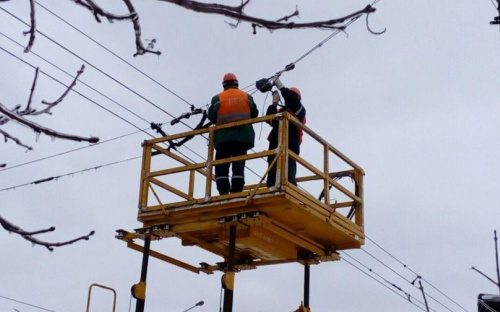 В Мариуполе возобновят движение электротранспорта не раньше вечера (ФОТО)