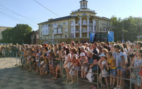 «Свободный Мариуполь»: как празднуют мариупольцы День освобождения города (ФОТО)