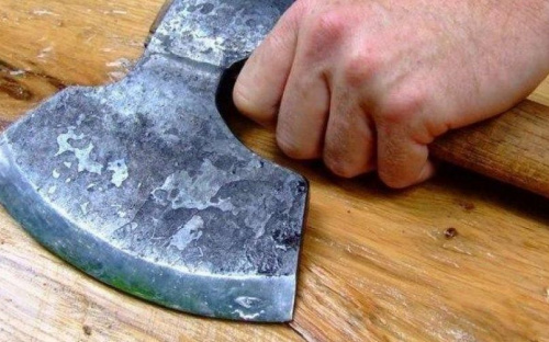 Жителя Донетчины обвиняют в убийстве женщины топором