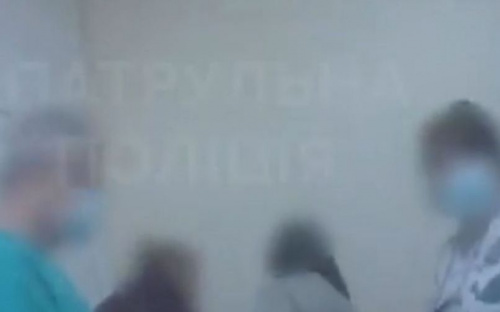 В Мариуполе патрульные помогли ребенку с приступом эпилепсии