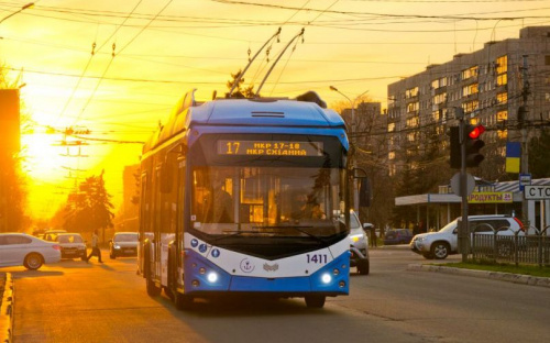Мариупольцы предлагают сделать общественный транспорт круглосуточным. Насколько востребованы ночные рейсы?
