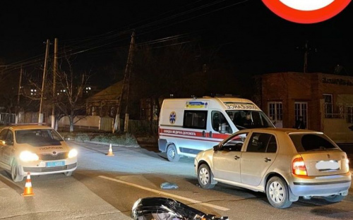 В Мариуполе на скорости автомобиль сбил пожилую женщину 