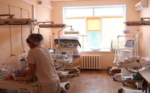 Мариупольские больницы бесплатно получили кислород для неотложной помощи (ФОТО)