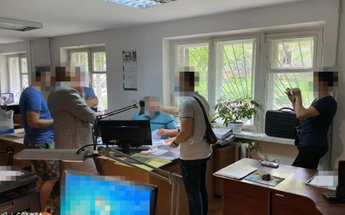 Чиновники из Мариуполя и Краматорска пытались незаконно приватизировать участки на 4,5 миллиона