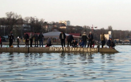 В Мариуполе очистили 45% акватории пляжей: что находилось на дне Азовского моря (ФОТО)