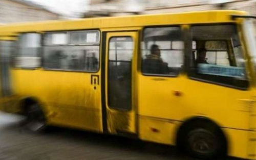 Говорила на украинском: на Донетчине пассажирку выгнали из автобуса