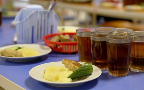 Платное меню бесплатного качества: Как повлиять на питание в мариупольских школах?