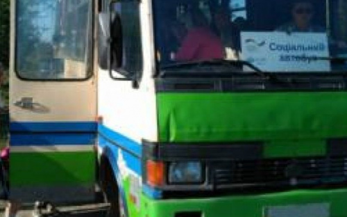 В поселки Донетчины снова можно добраться бесплатным автобусом (РАСПИСАНИЕ)