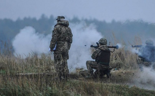 Украинские военные попали в засаду во время эвакуации погибшего побратима на Донетчине