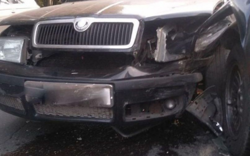 В Мариуполе столкнулись автомобили: пострадал пассажир