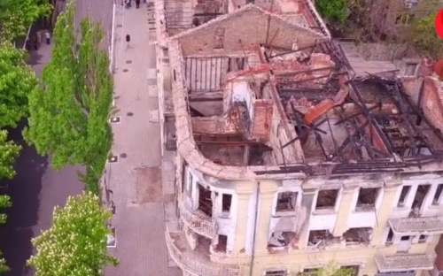 Сожженное здание горуправления милиции сняли с квадрокоптера (ВИДЕО)