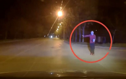 На Левобережье Мариуполя окровавленная женщина просила помощи