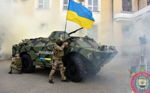 Спецназовцы «отбили» захваченное здание мариупольского порта (ФОТО)