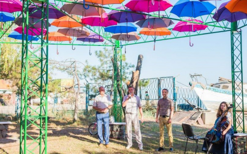 В Мариуполе появилась своя «Umbrella» (ФОТО)