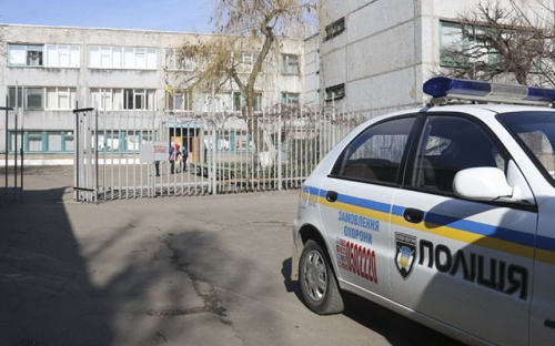После теракта в Керчи в учебных заведениях Мариуполя пройдут проверки